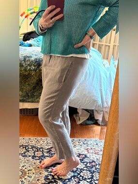NWT Tan Cropped & classy Luna Luz Ankle Pants